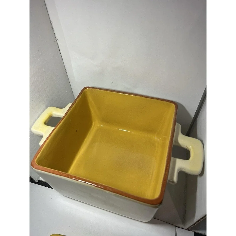 Vietri Square Covered Casserole 2 Qt Yellow Cream Terra Cotta READ